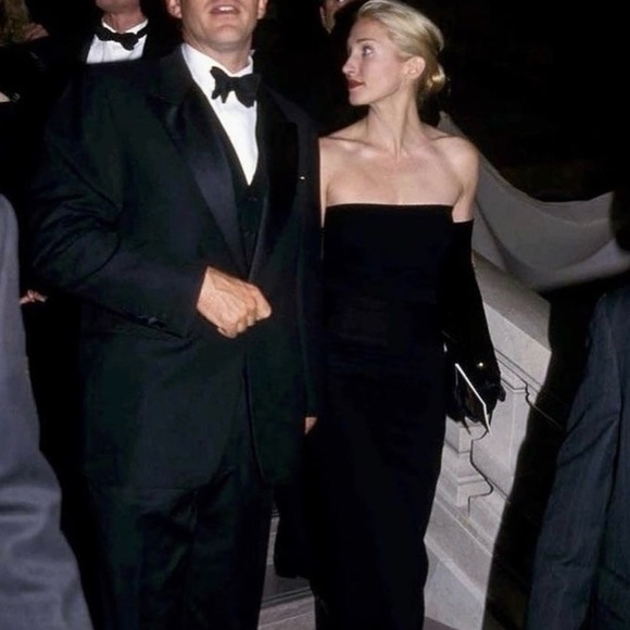 Norma Kamali CBK Black Strapless Fitted Sheath Dress Stretch Jersey Size Medium - Picture 11 of 11